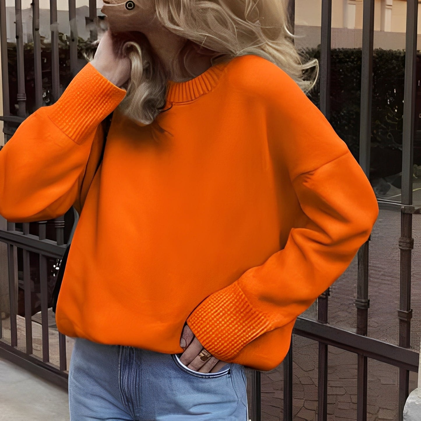 Shanelle - Klassischer Damenpullover mit rundem Kragen