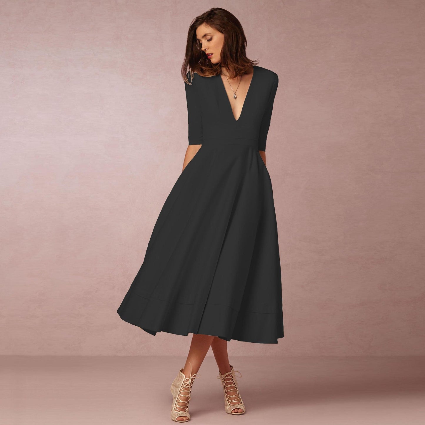 Sharise - Luftiges Damenkleid mit V-Ausschnitt