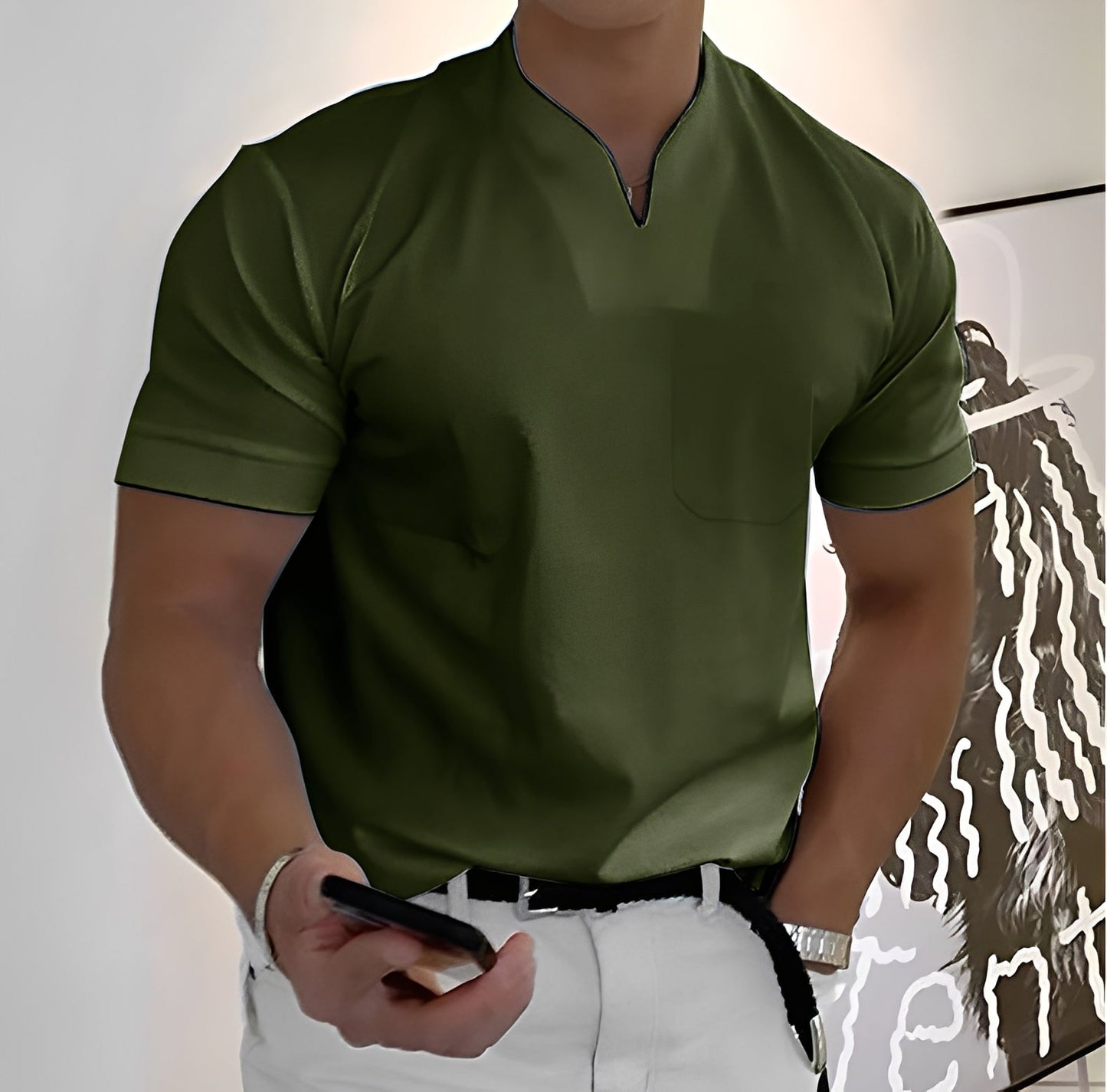 Davin - Eng sitzendes Männer-Shirt mit V-Ausschnitt