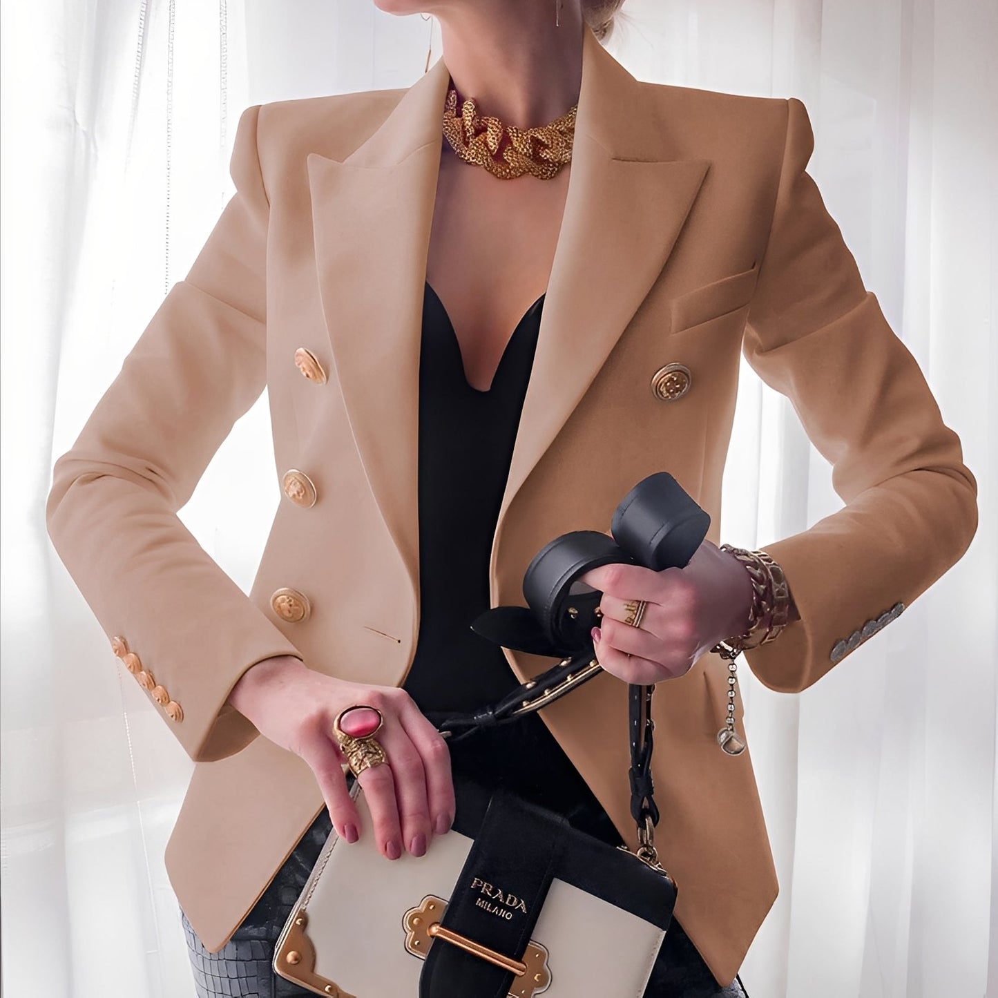 Raschelle - Traditioneller Damenblazer mit Knöpfen