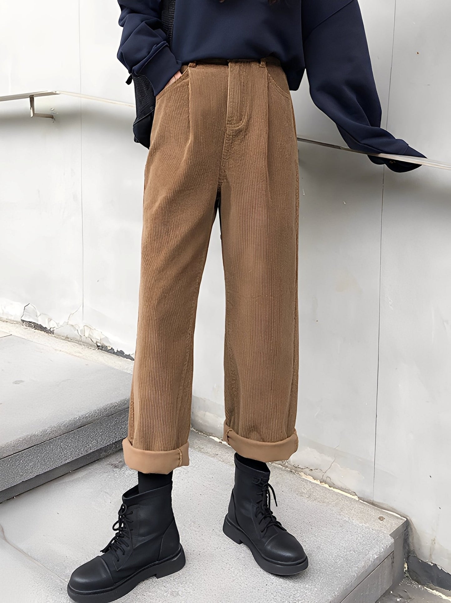 Shelbie - Damenhose im klassischen Cord-Look