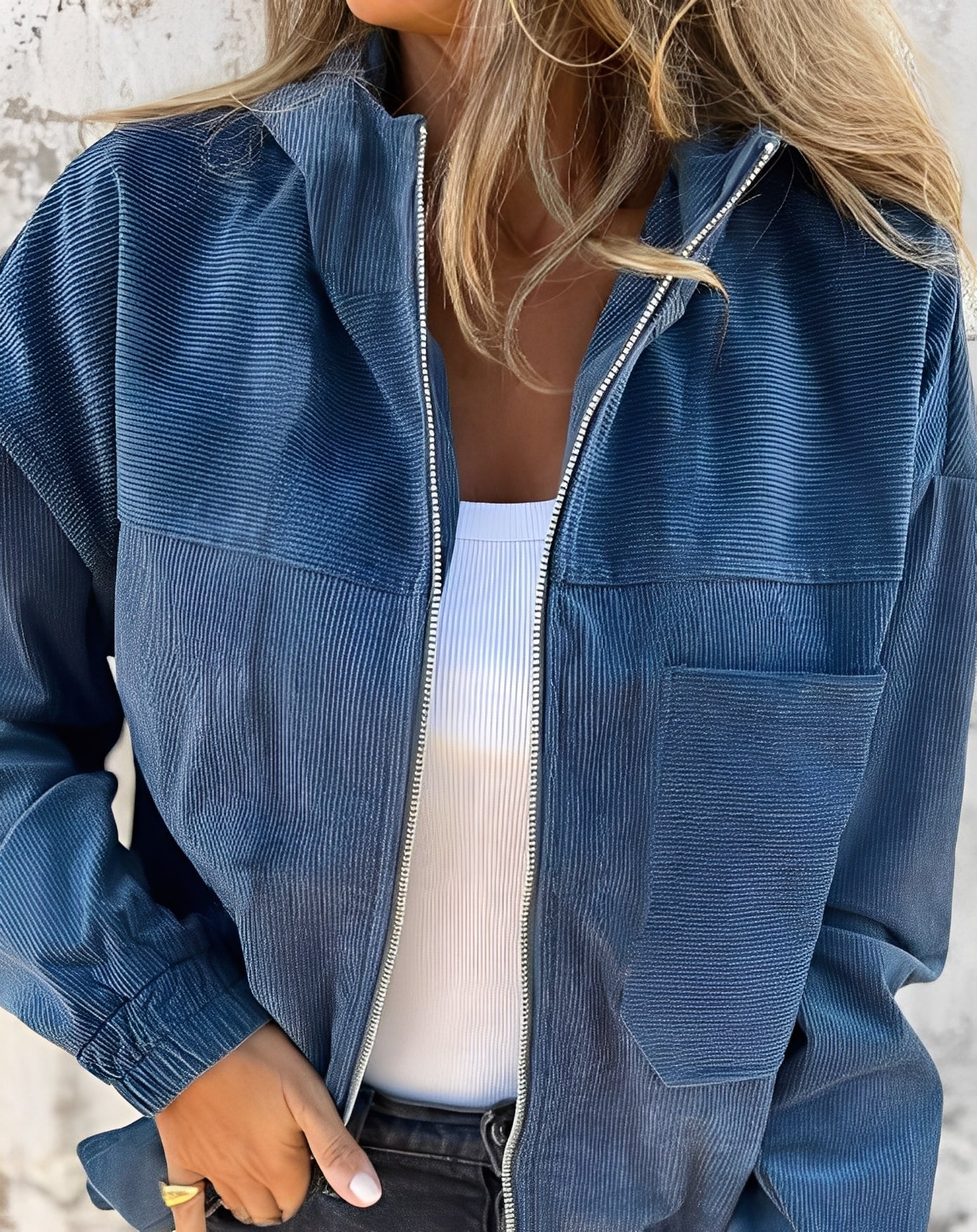 Gillian - Bequeme Frauen-Cordjacke mit Kapuze