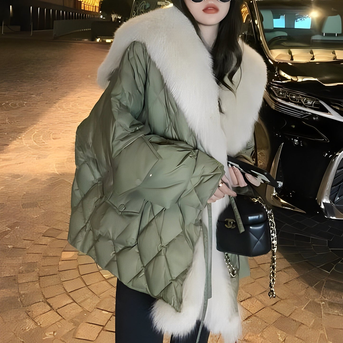 Marjorie - Modische Damen-Daunenjacke mit Fellkragen