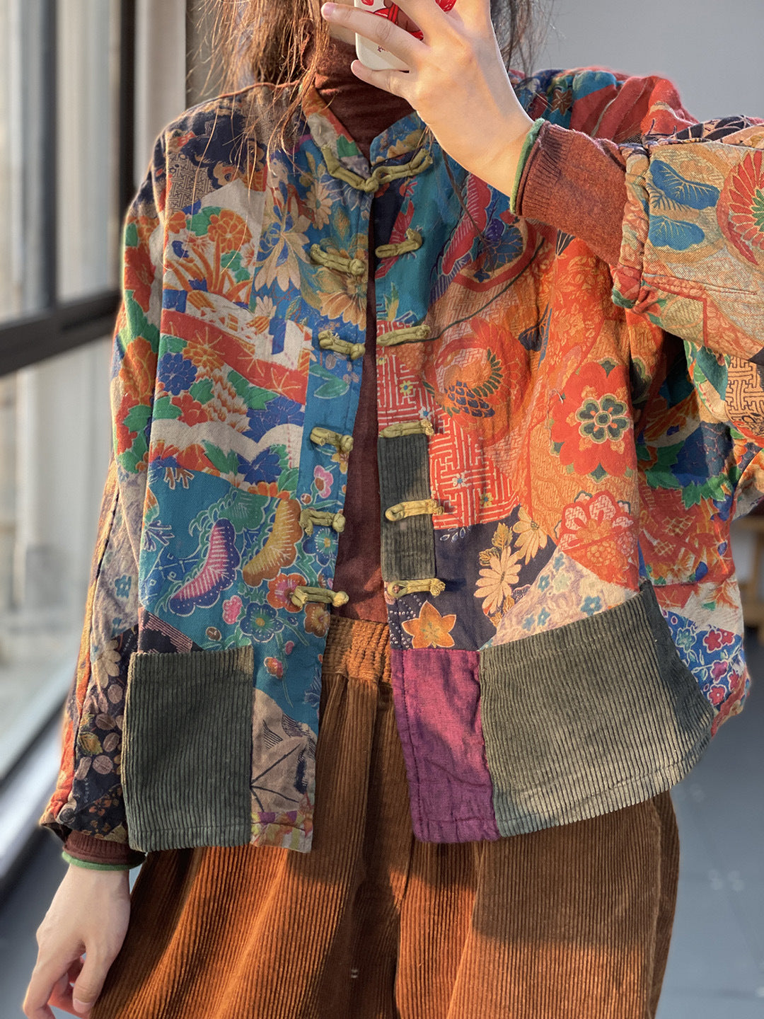Charisse - Klassischer Damenmantel mit Muster und Taschen