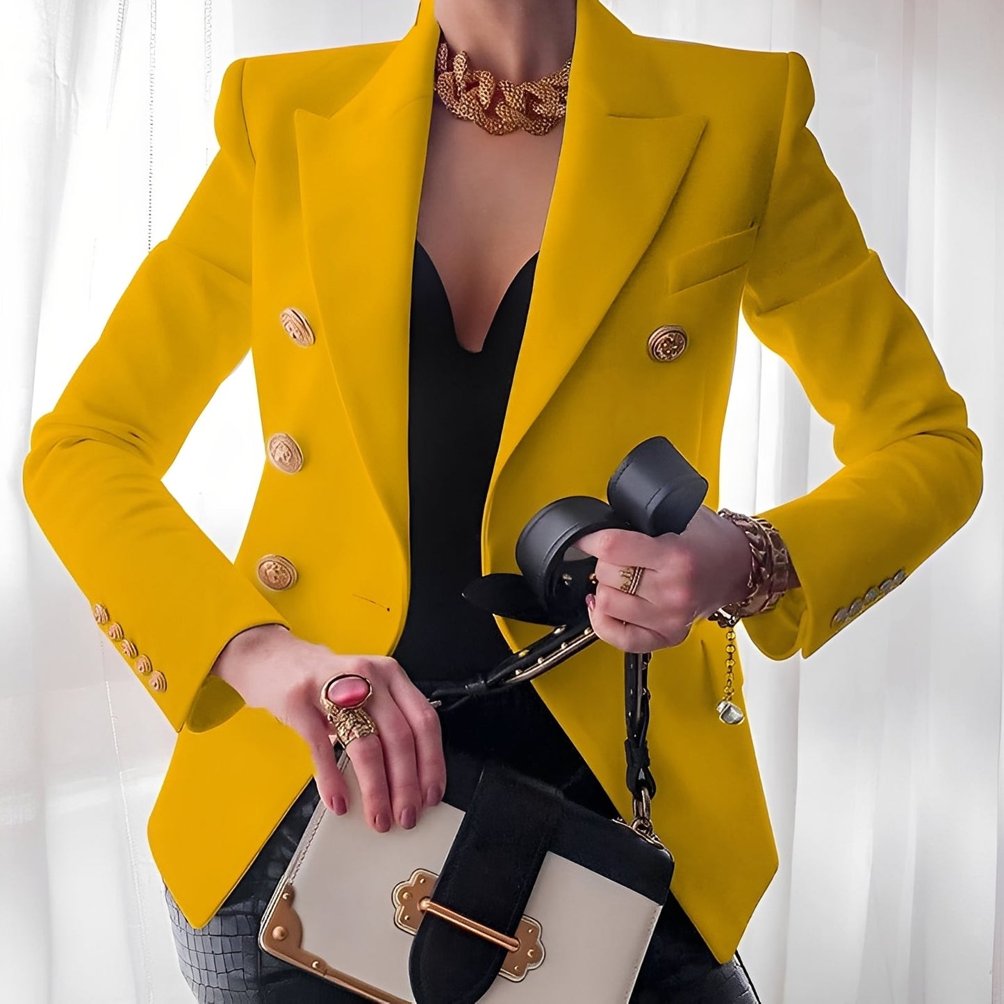 Raschelle - Traditioneller Damenblazer mit Knöpfen