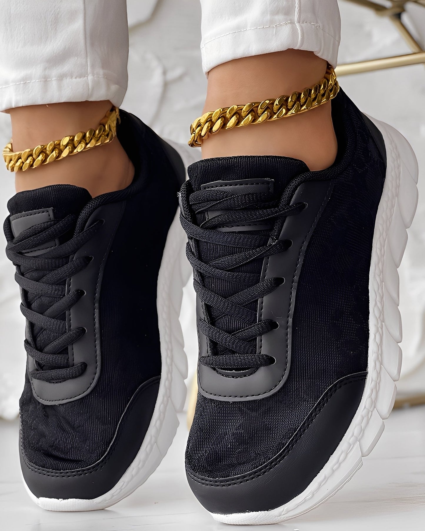 Elisabeth - Bequeme, luftige Damenschuhe mit Blumenmuster