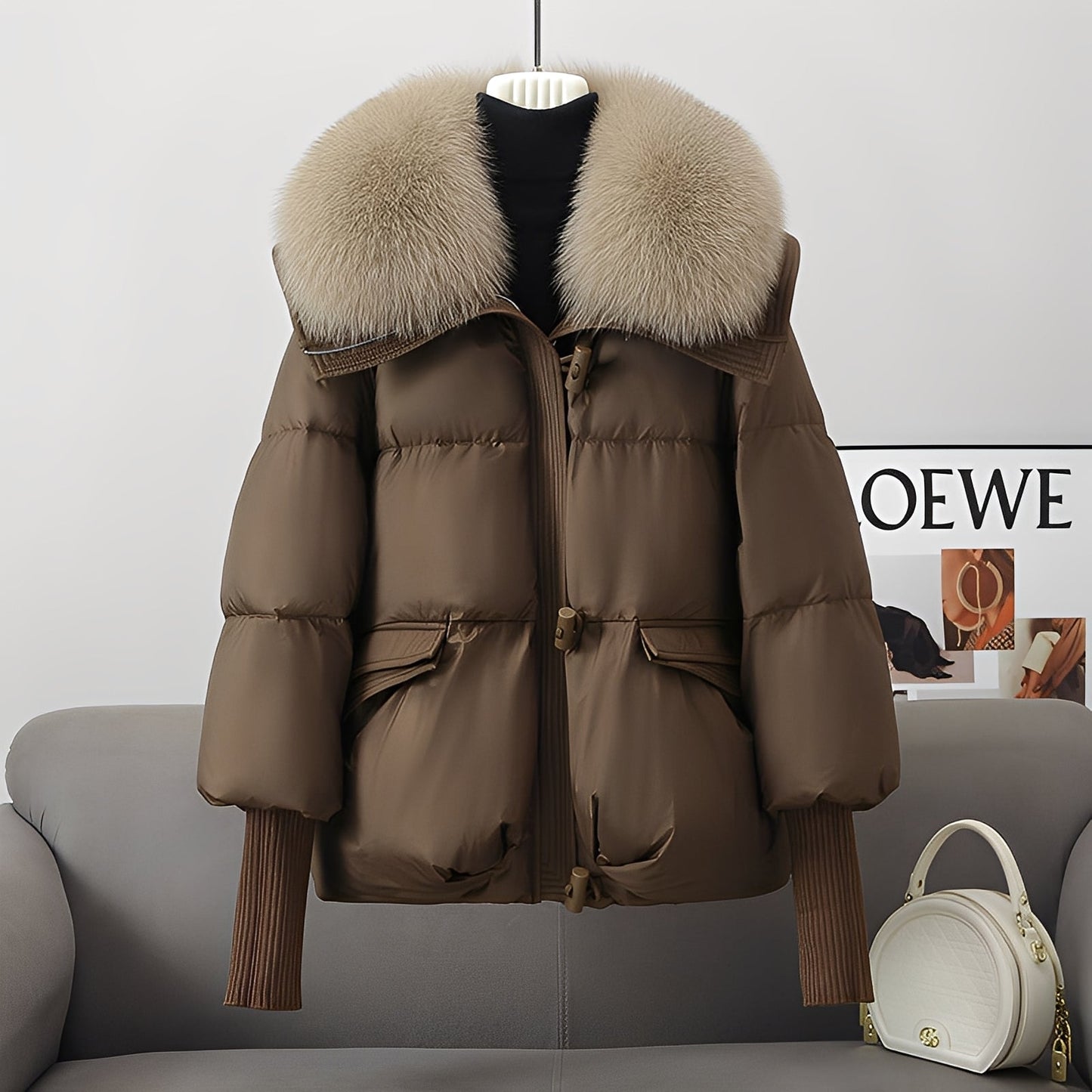 Victoria - trendige Windjacke mit Daunen und Pelzkragen für Frauen