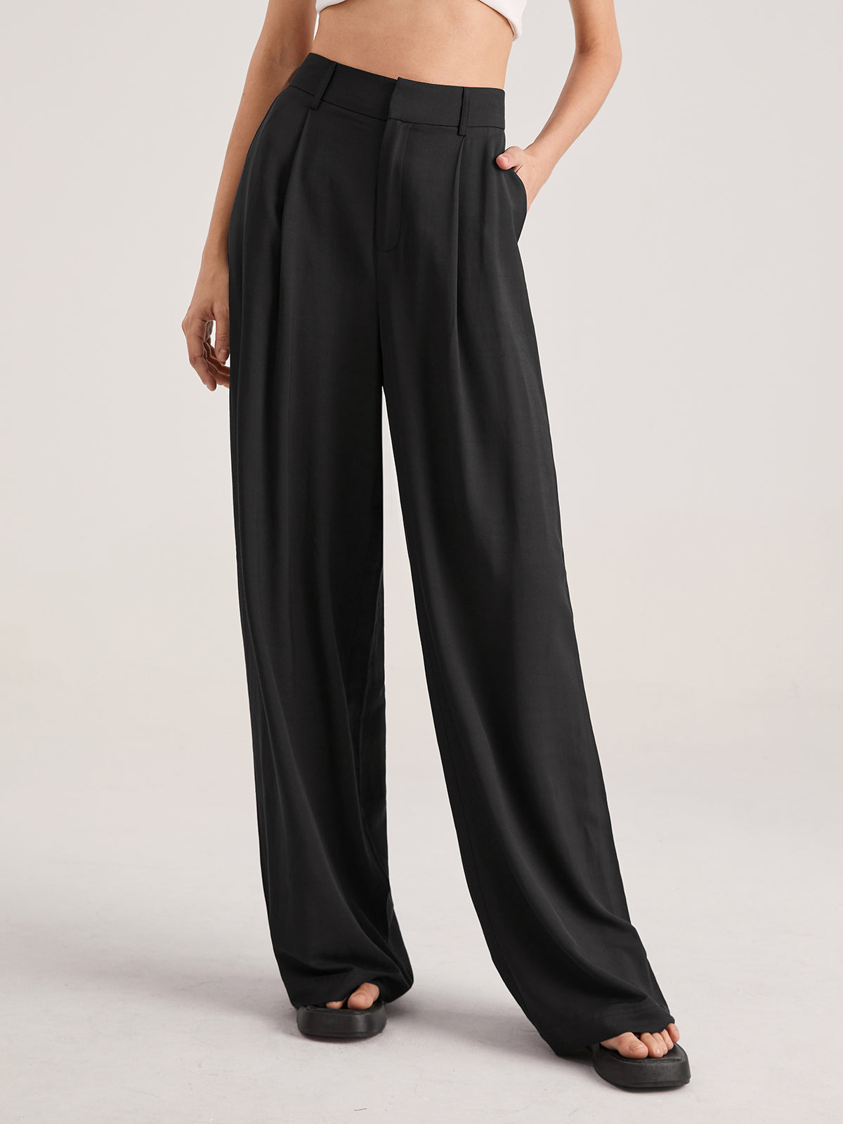 Nadia – Hohe-taillierte Faltenhose