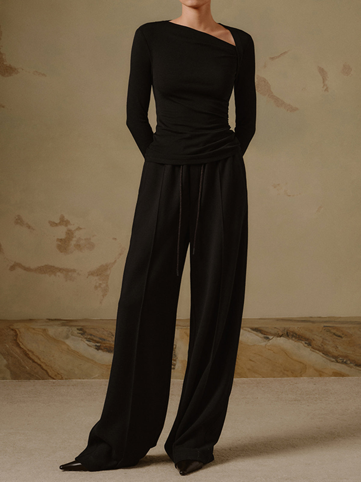 Selina – Streifenförmiges Asymmetrisches Langarmshirt