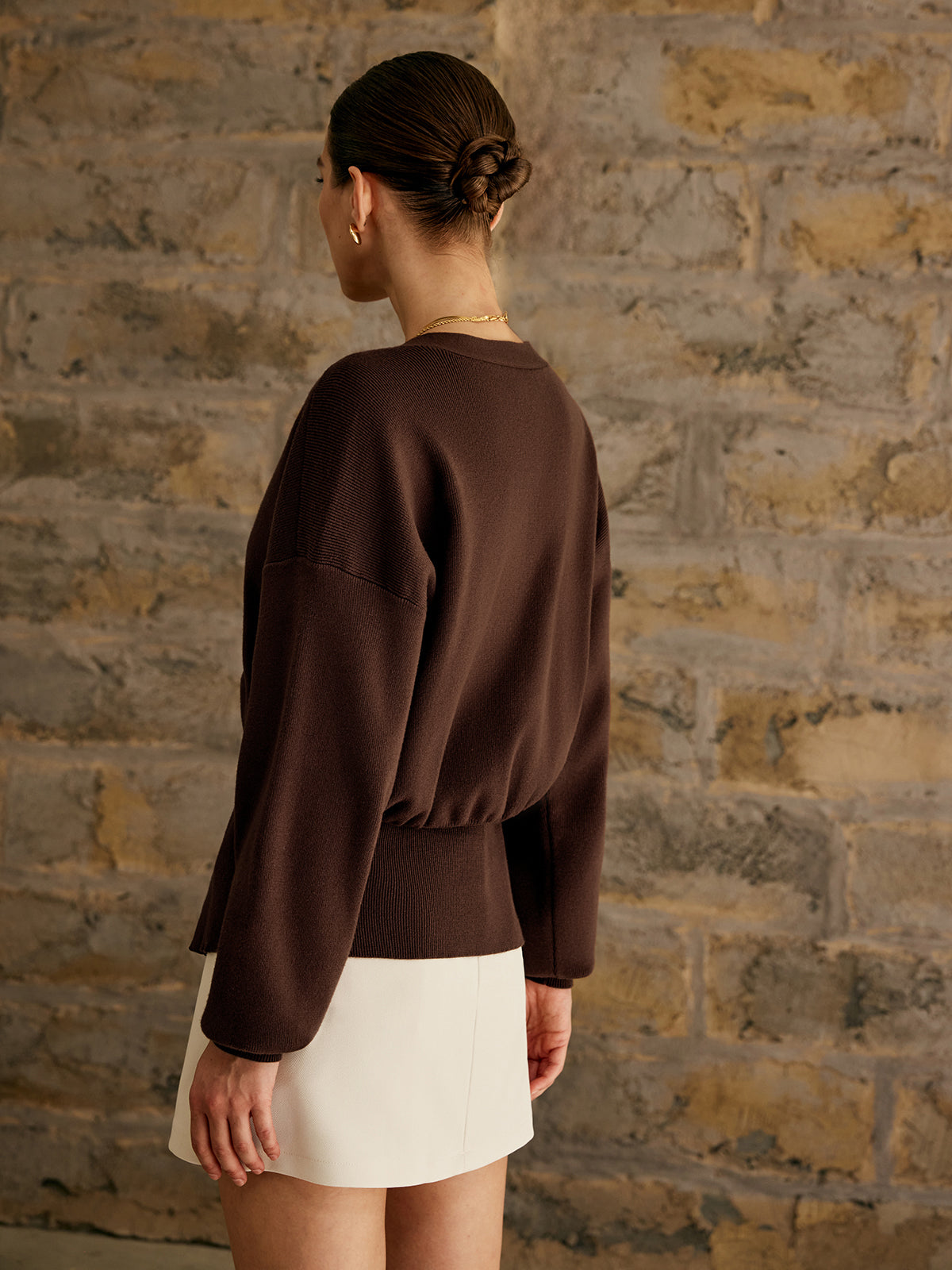 Clarissa – Strickjacke mit goldenen Knöpfen
