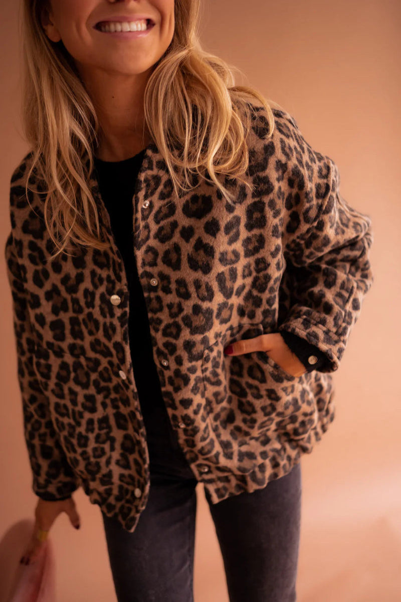 Lea – Bomberjacke Leopard