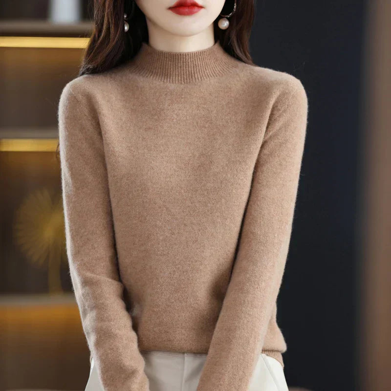 Carlotta – Stylischer Pullover mit Zopf-Muster