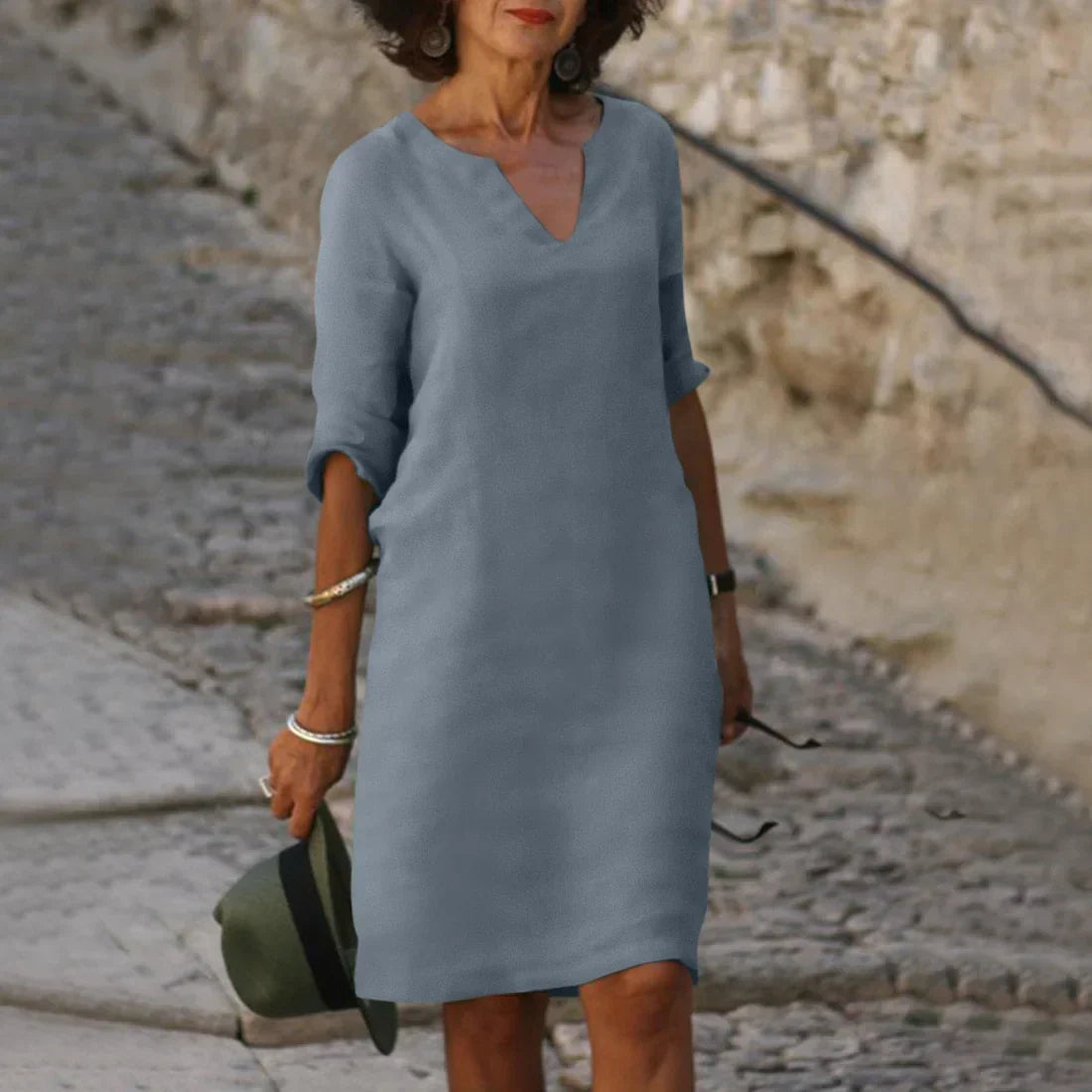 Lina – Damenkleid mit V-Ausschnitt und 3/4-Ärmeln