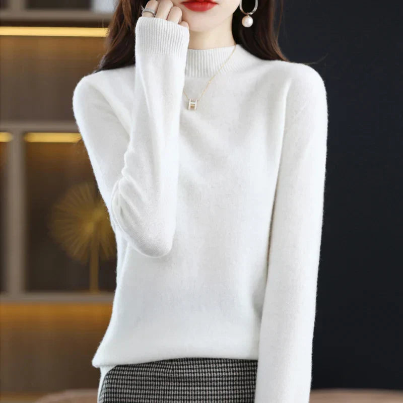 Carlotta – Stylischer Pullover mit Zopf-Muster