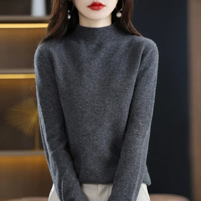 Carlotta – Stylischer Pullover mit Zopf-Muster