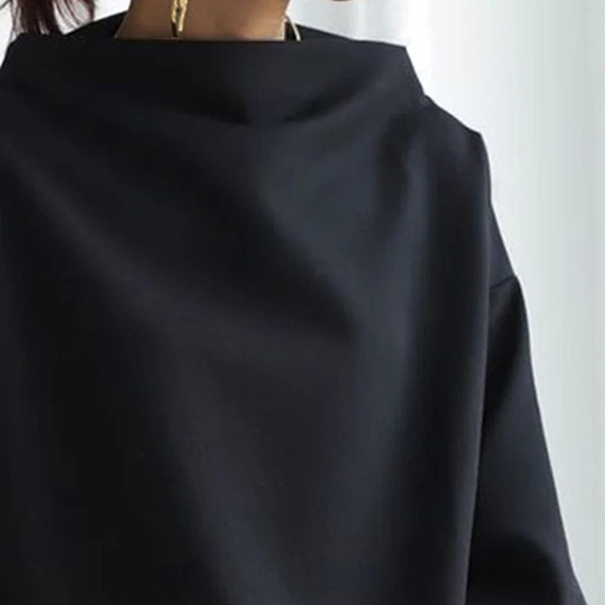 Eliana – Legere Rollkragenbluse mit eleganter Note