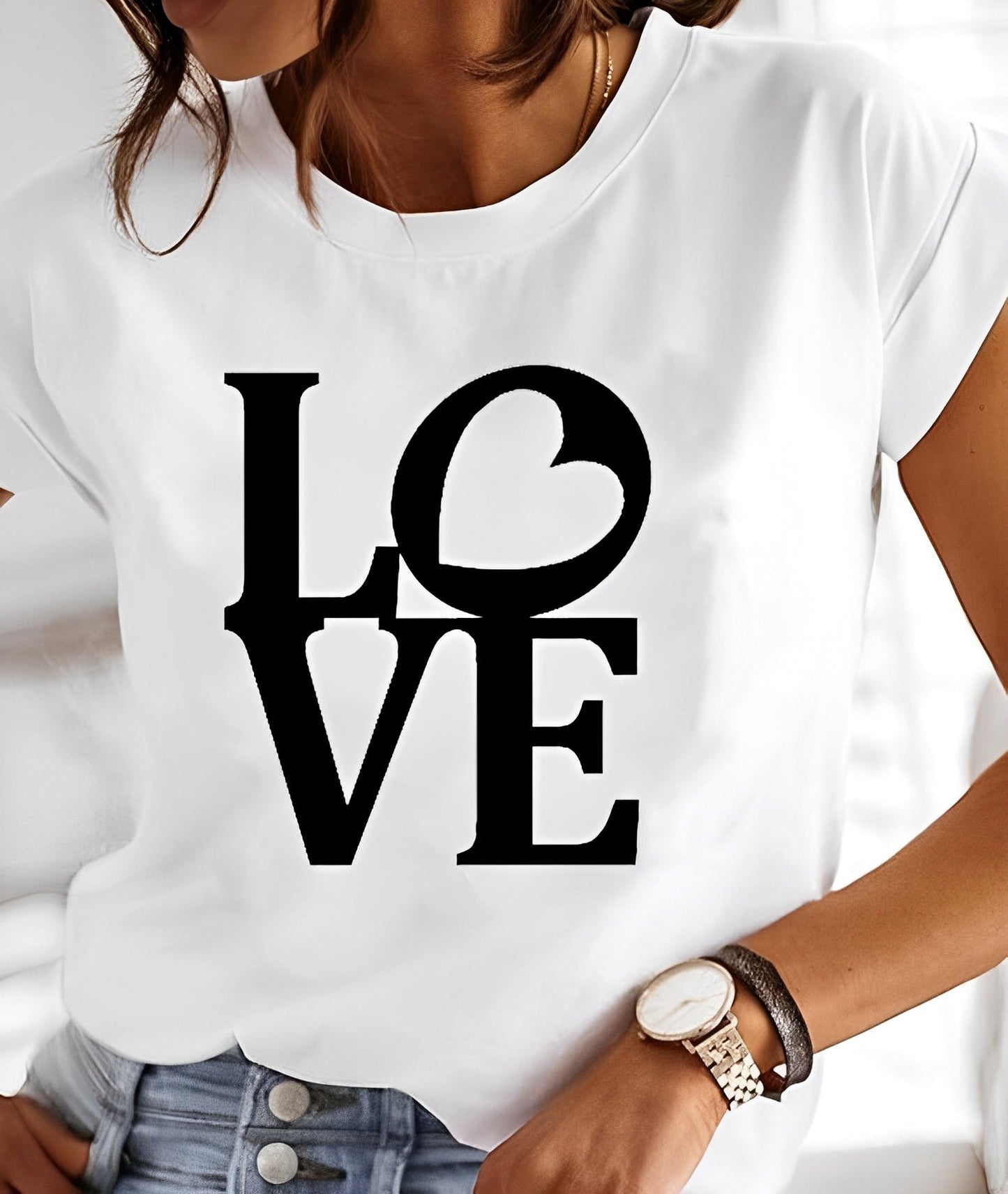 Nele – Sommerliches T-Shirt mit Rundhalsausschnitt