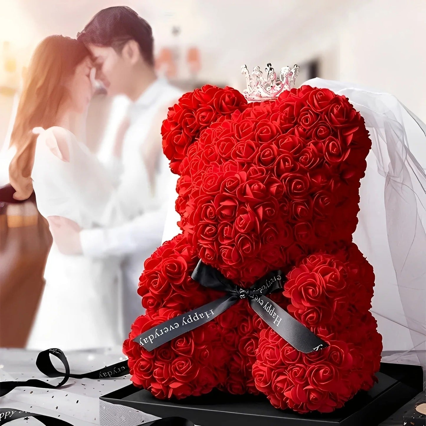 Teddie - Herziger Rosenbär mit LED-Geschenkbox für den Valentinstag