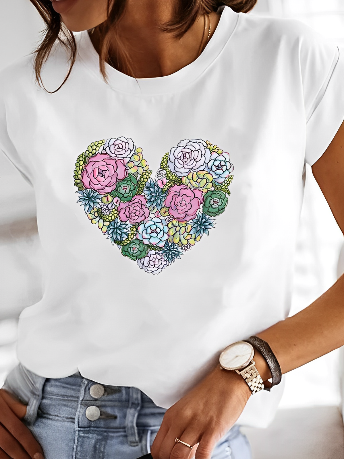 Nora – Weißes Sommer-T-Shirt