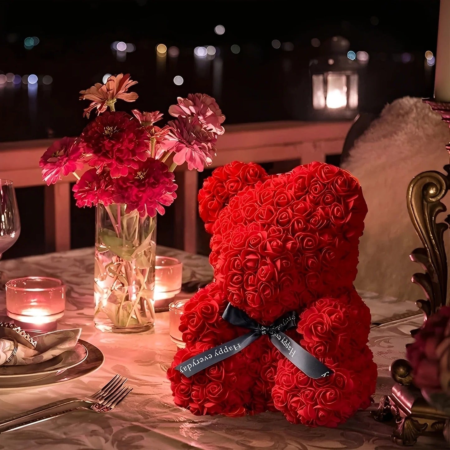 Teddie - Herziger Rosenbär mit LED-Geschenkbox für den Valentinstag