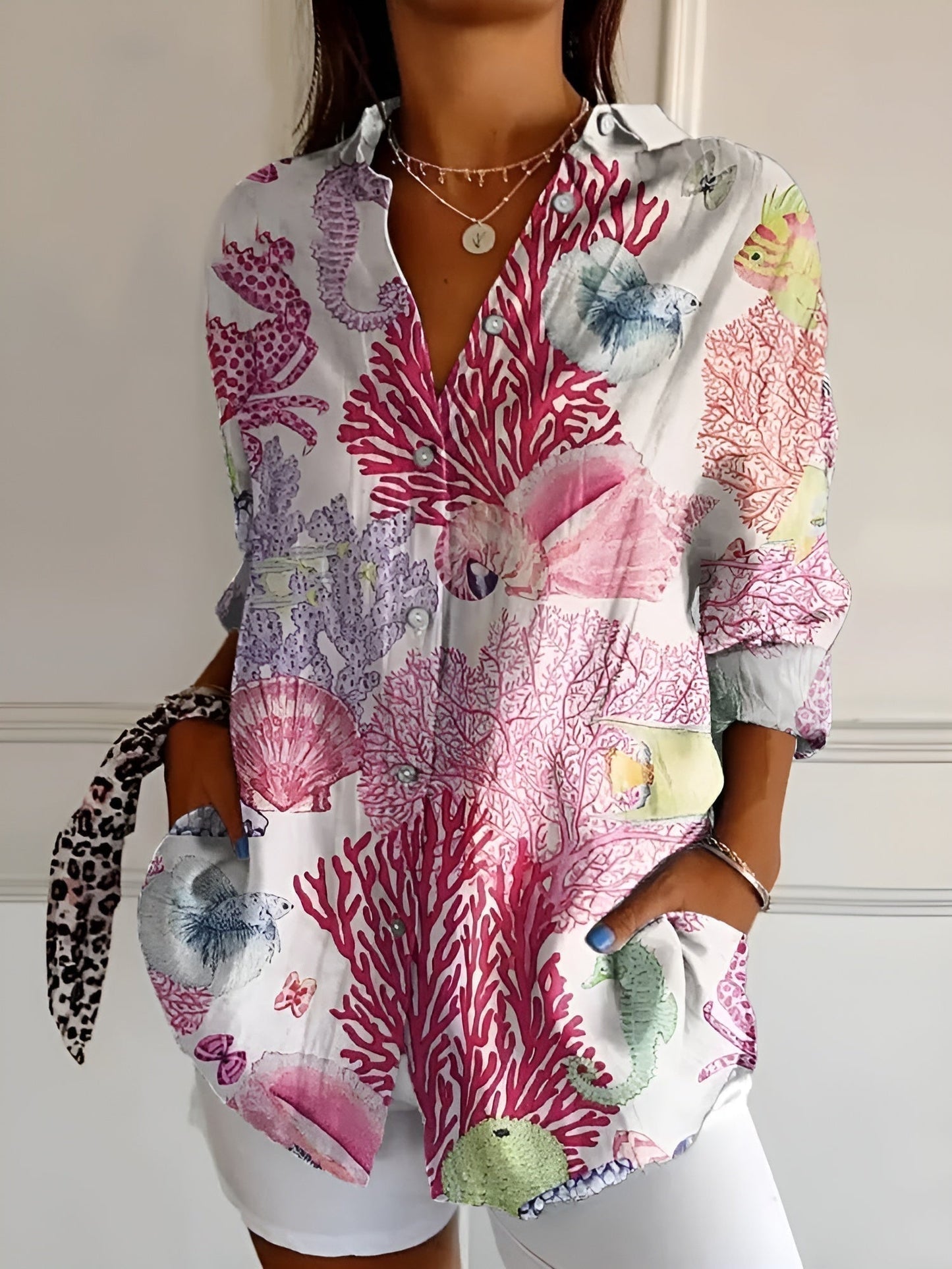Marleen – Bluse mit Knöpfen und langen Ärmeln