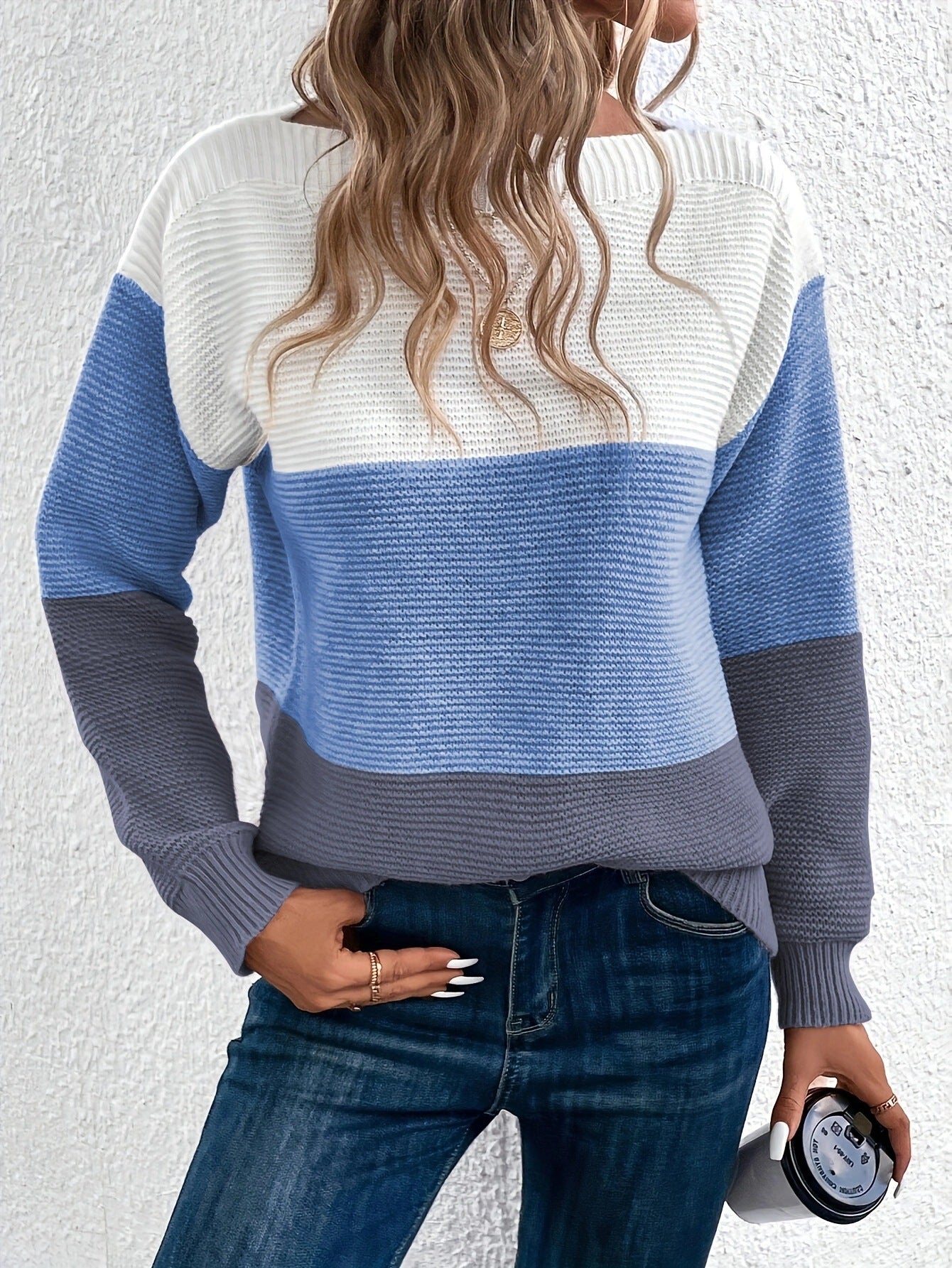 Margaret - Frauenpullover mit Streifen und Patchwork