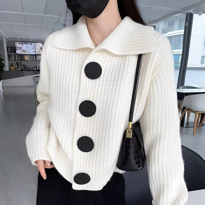 Alannah - Modische Damenjacke mit großen Knöpfen