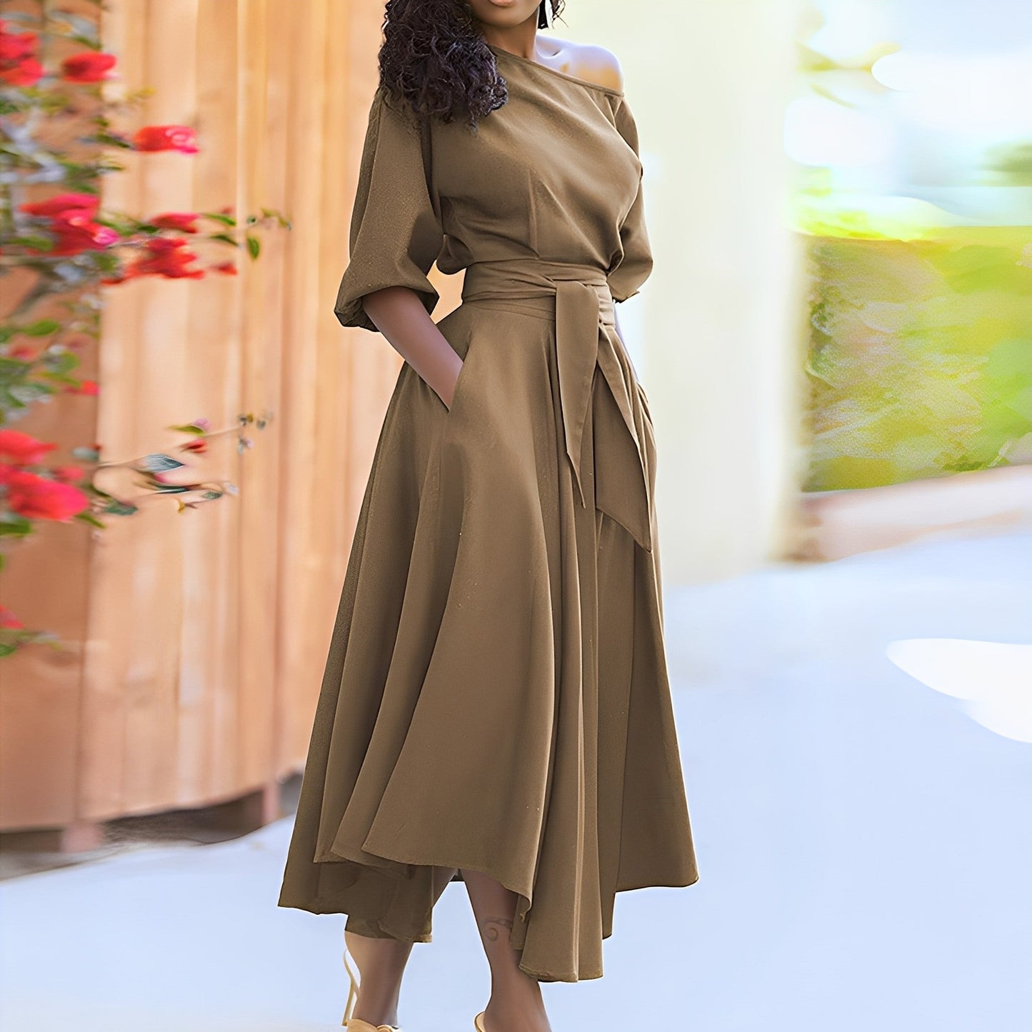 Dahlia - Elegantes Damenkleid ohne Schultern mit Gürtel
