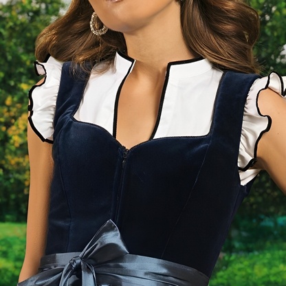 Sharla - Trendige Damenbluse für das Oktoberfest