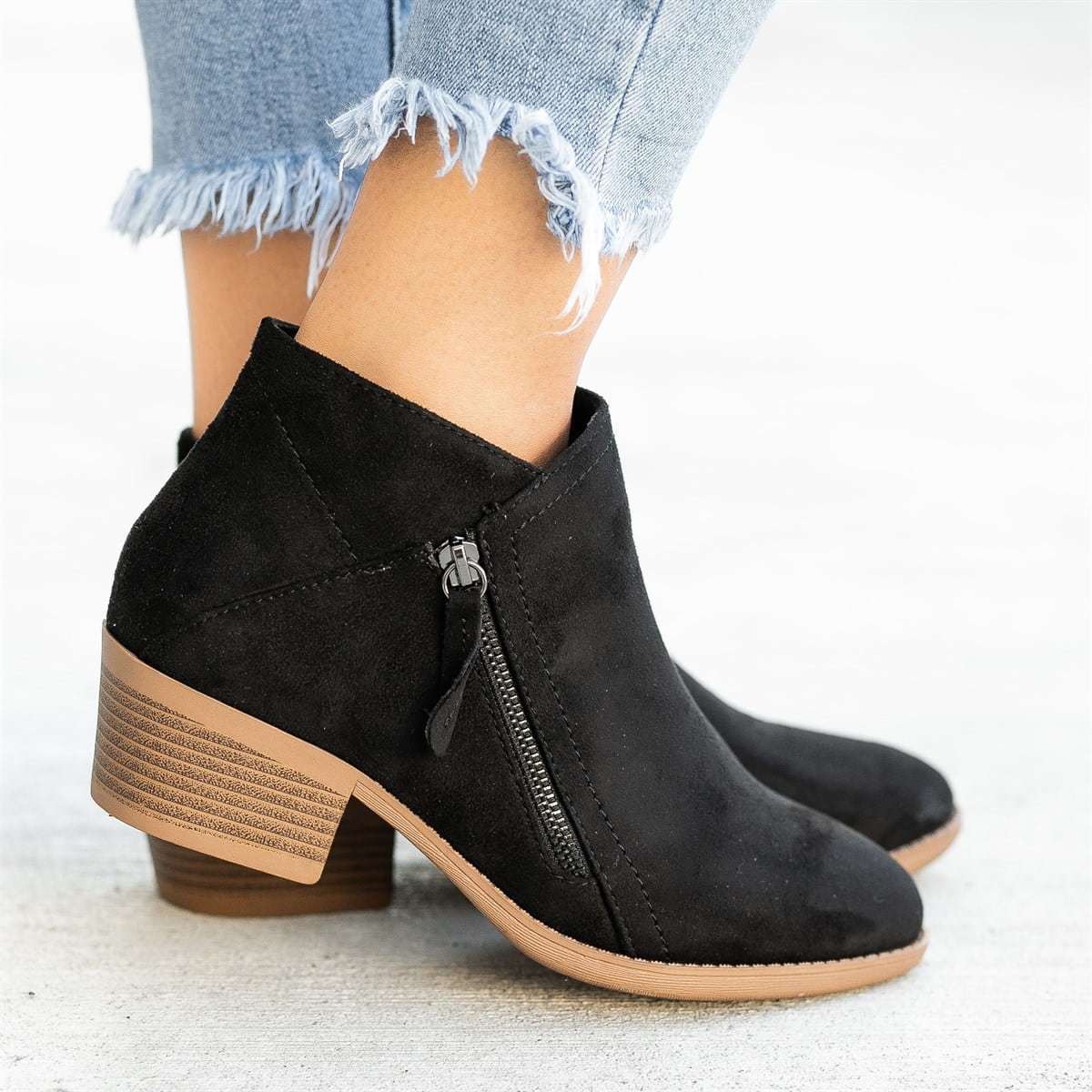 Elizabeth - Anmutige Wildlederstiefel für Frauen