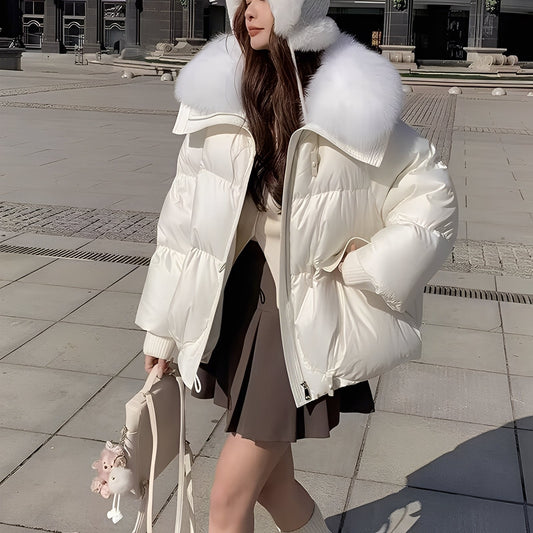 Victoria - trendige Windjacke mit Daunen und Pelzkragen für Frauen
