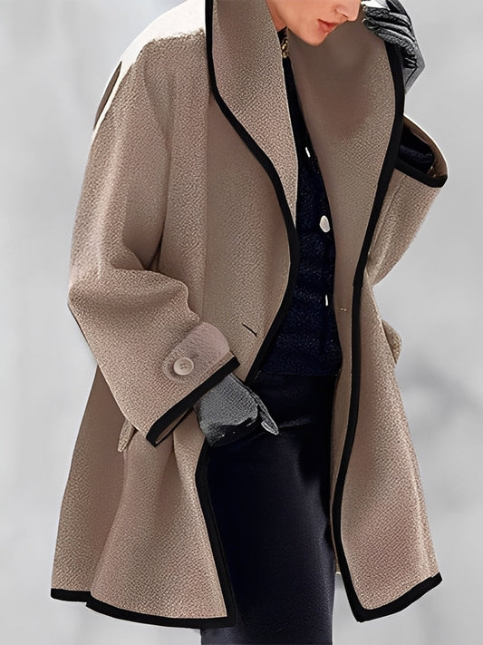 Mikayla - Warme Frauen-Wolljacke mit Kapuze