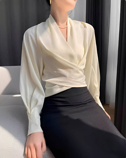 Annora - Elegante Damenbluse aus glänzendem Satin mit langen Ärmeln