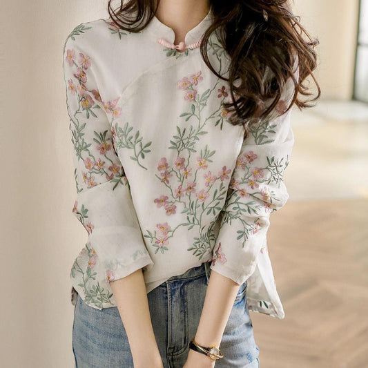 Charnette - Elegante Damenbluse aus besticktem Leinen