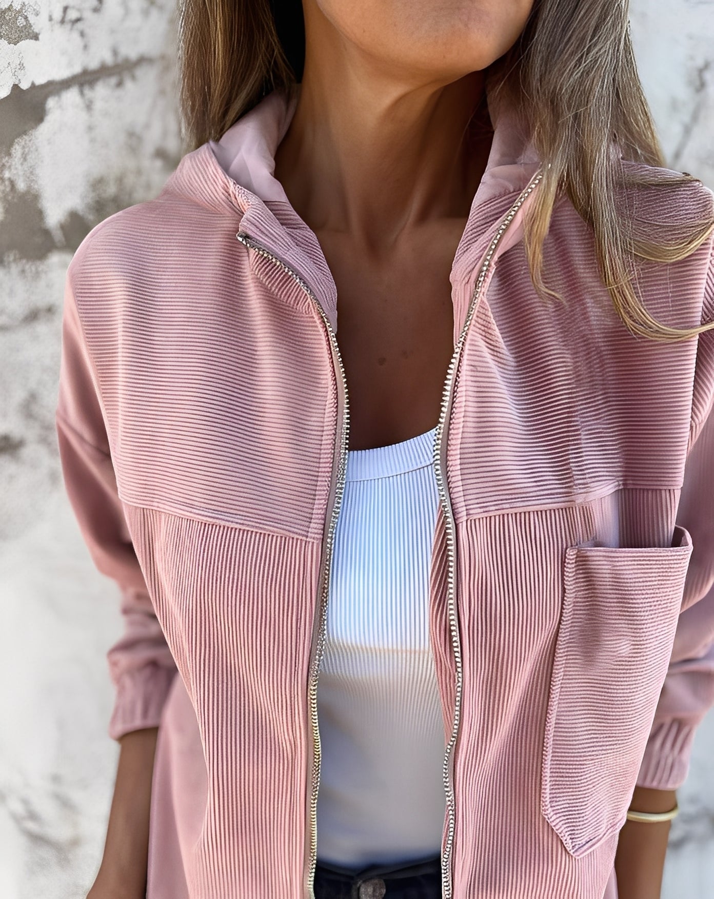 Gillian - Bequeme Frauen-Cordjacke mit Kapuze