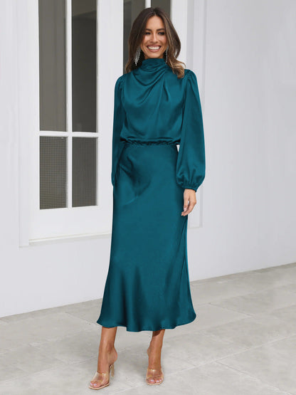 Danica - Elegantes Damenkleid mit Neckholder und langen Ärmeln