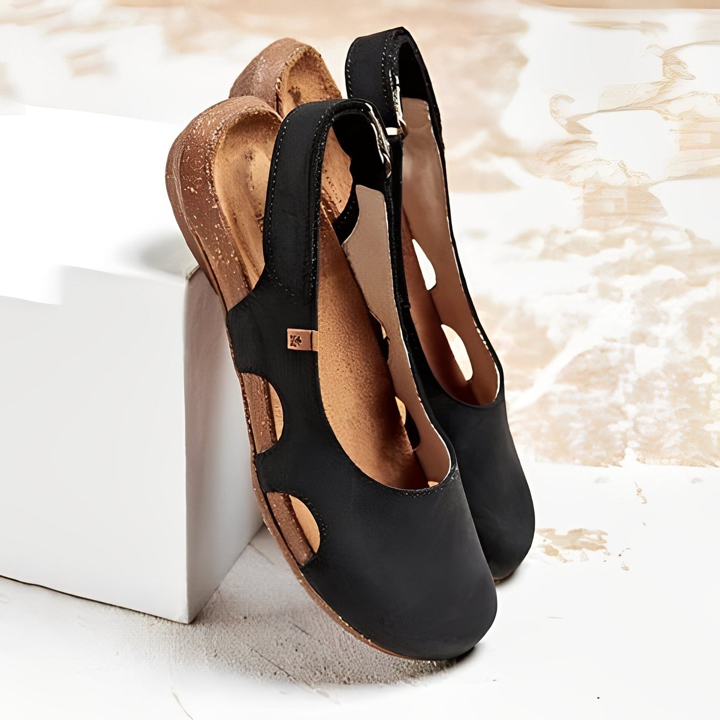Alexus - Elegante flache Damensandalen