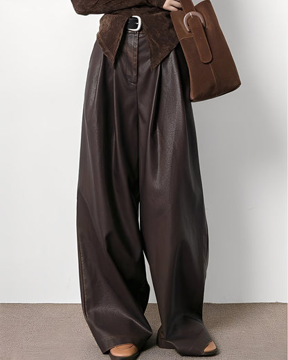 Lora - Klassische Damenhose mit hohem Bund aus Kunstleder