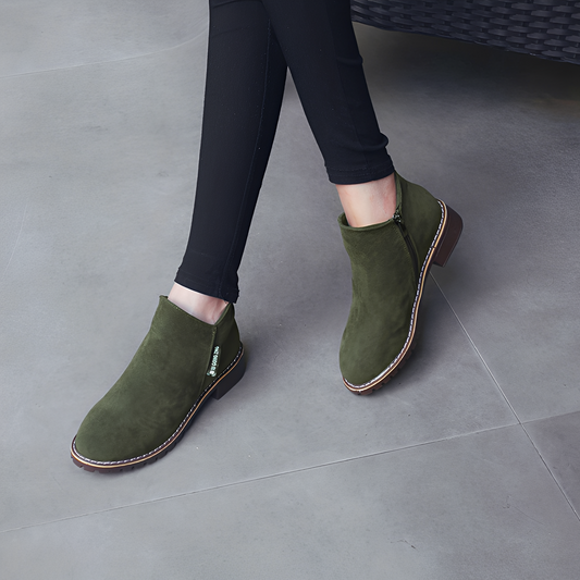 Chantelle - Modische Wildlederstiefel für Damen