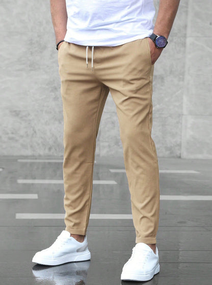 Allan - Bequeme Stretchhose für Herren mit Bindeband, schlanke Passform