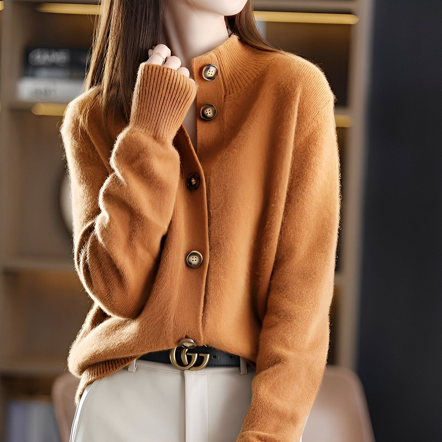 Adalynn - Modische, legere Damenstrickjacke mit Knöpfen