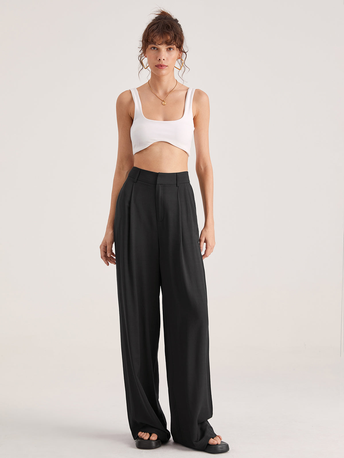 Nadia – Hohe-taillierte Faltenhose