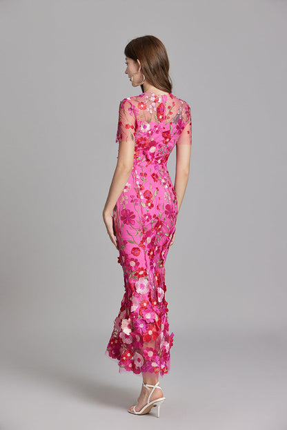 Elina – Besticktes ärmelloses langes Kleid