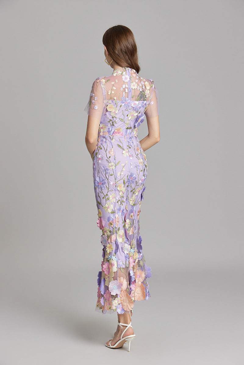 Elina – Besticktes ärmelloses langes Kleid