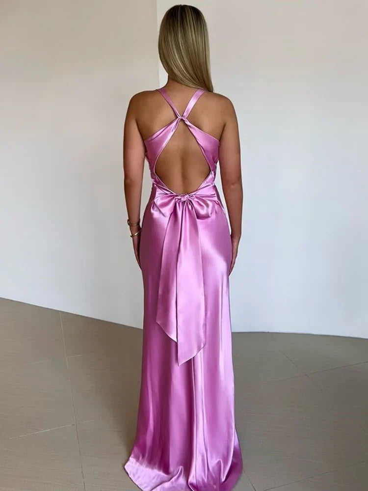 Marlene – Satin-Abendkleid mit Nackenträger