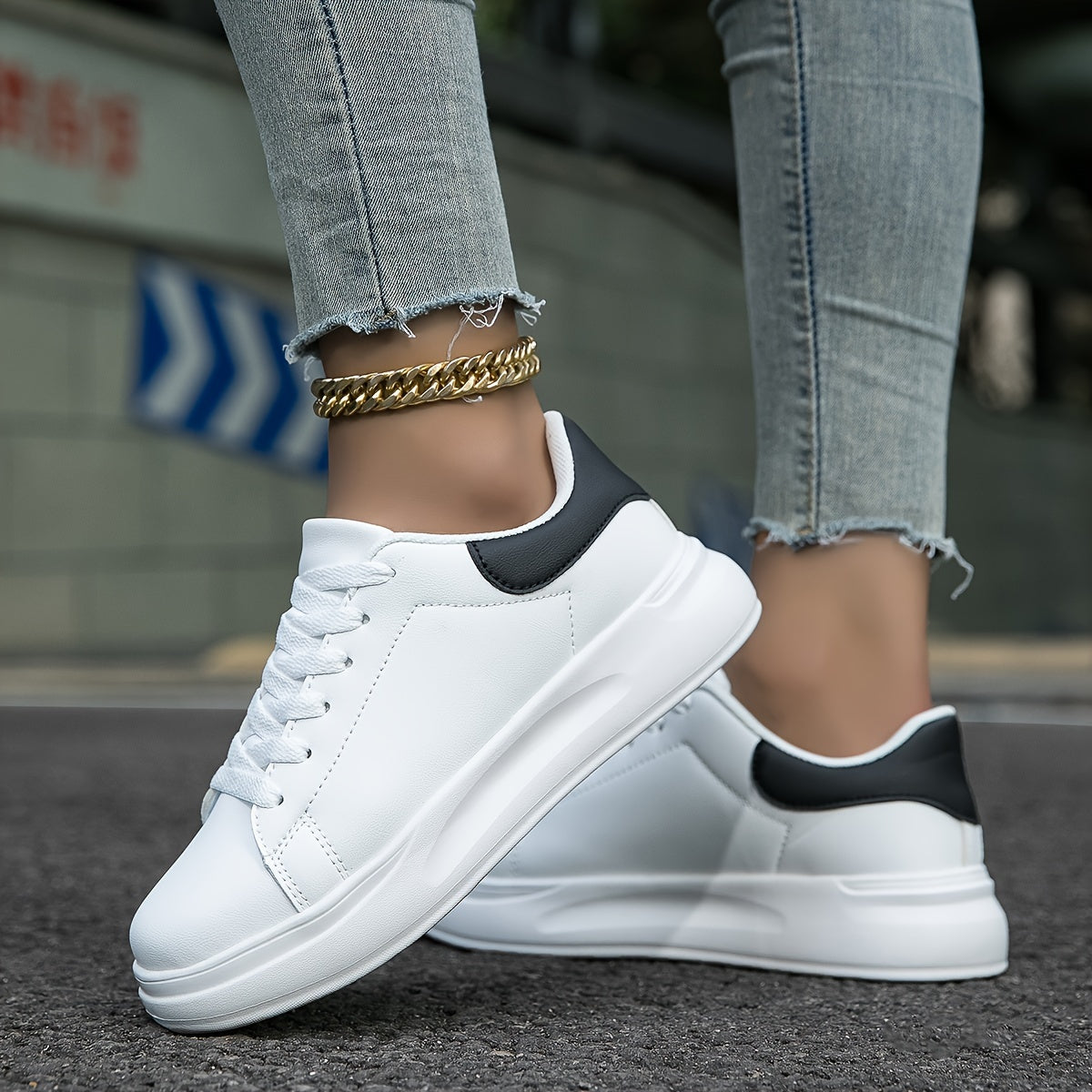 Techno - Damen Sneaker aus weißem Leder, Einfacher Look