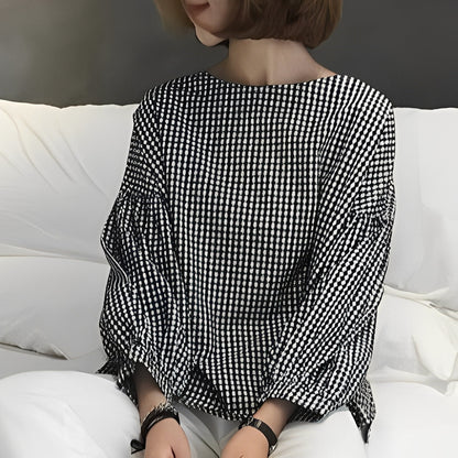 Tahlia - Weites Damenhemd mit Karos und schrägem Look