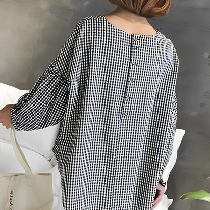 Tahlia - Weites Damenhemd mit Karos und schrägem Look