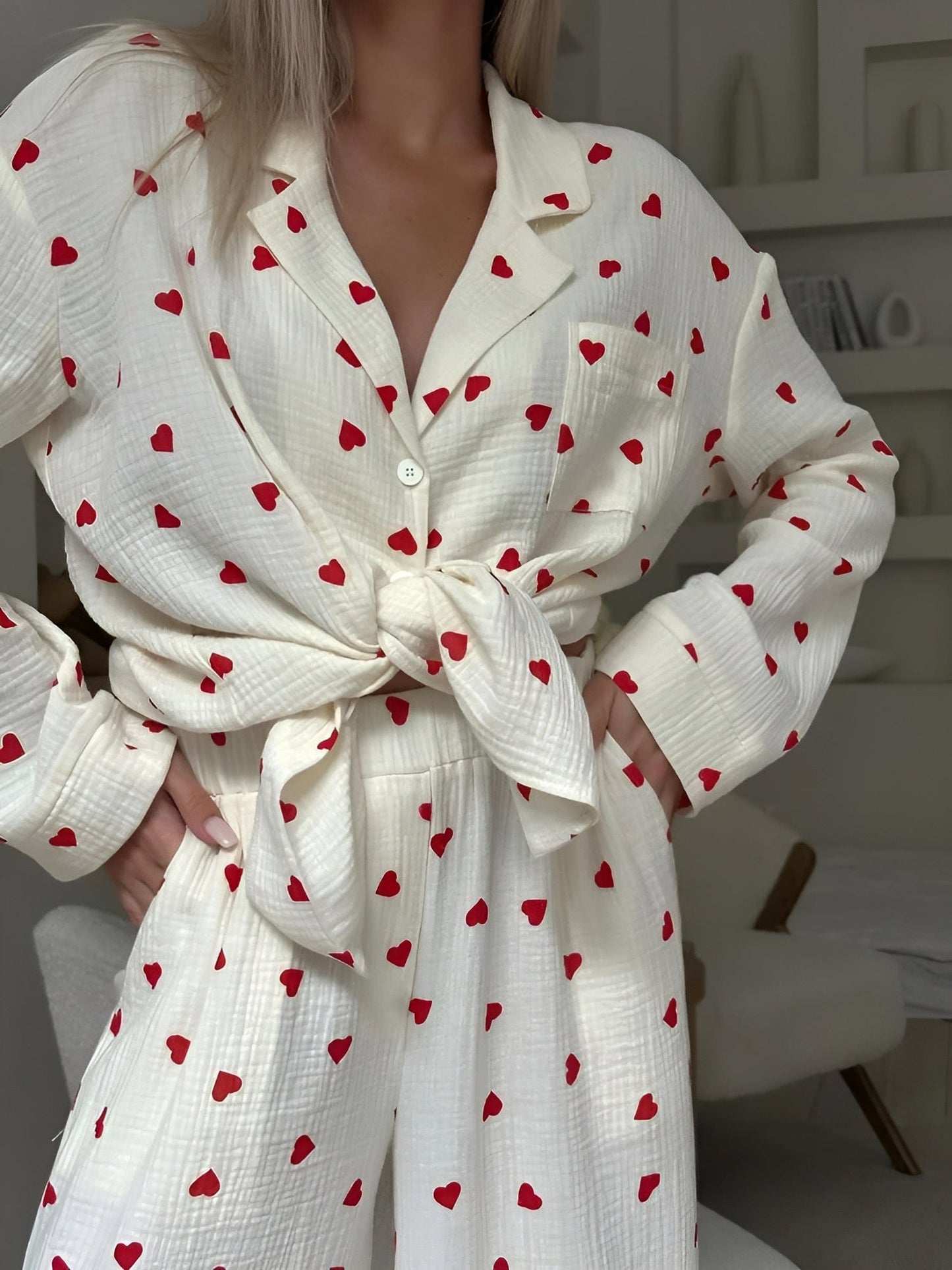 Lola – Schicker Schlafanzug mit Herzmustern